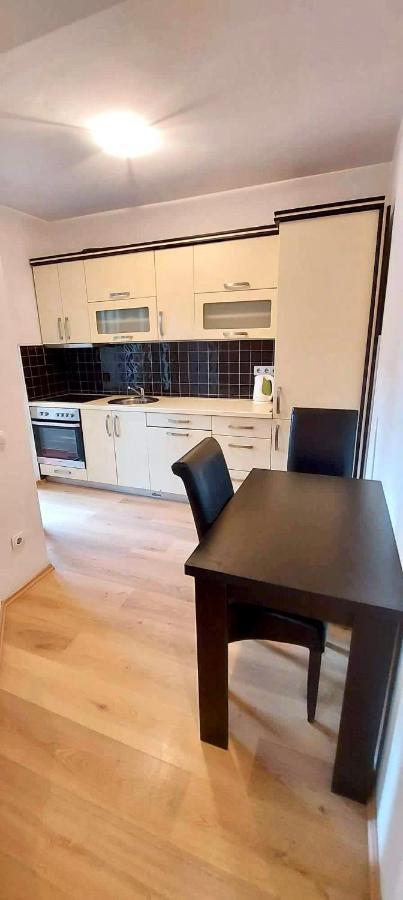 Bright & Lovely Apartment In The City Center Пристина Екстериор снимка