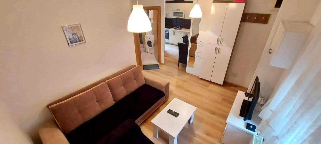 Bright & Lovely Apartment In The City Center Пристина Екстериор снимка